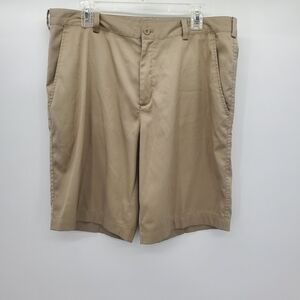 Nike dri fit tan flat front shorts men's size 35